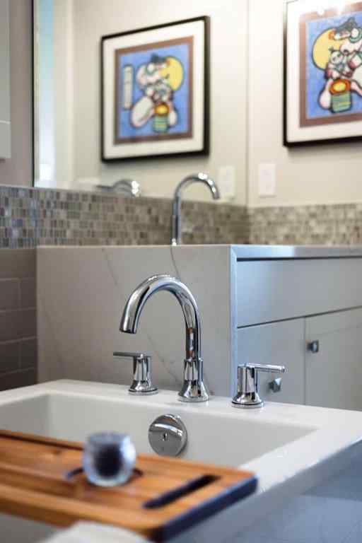 MLS® A2270308 - 232 Discovery Drive SW in Discovery Ridge Calgary, Residential