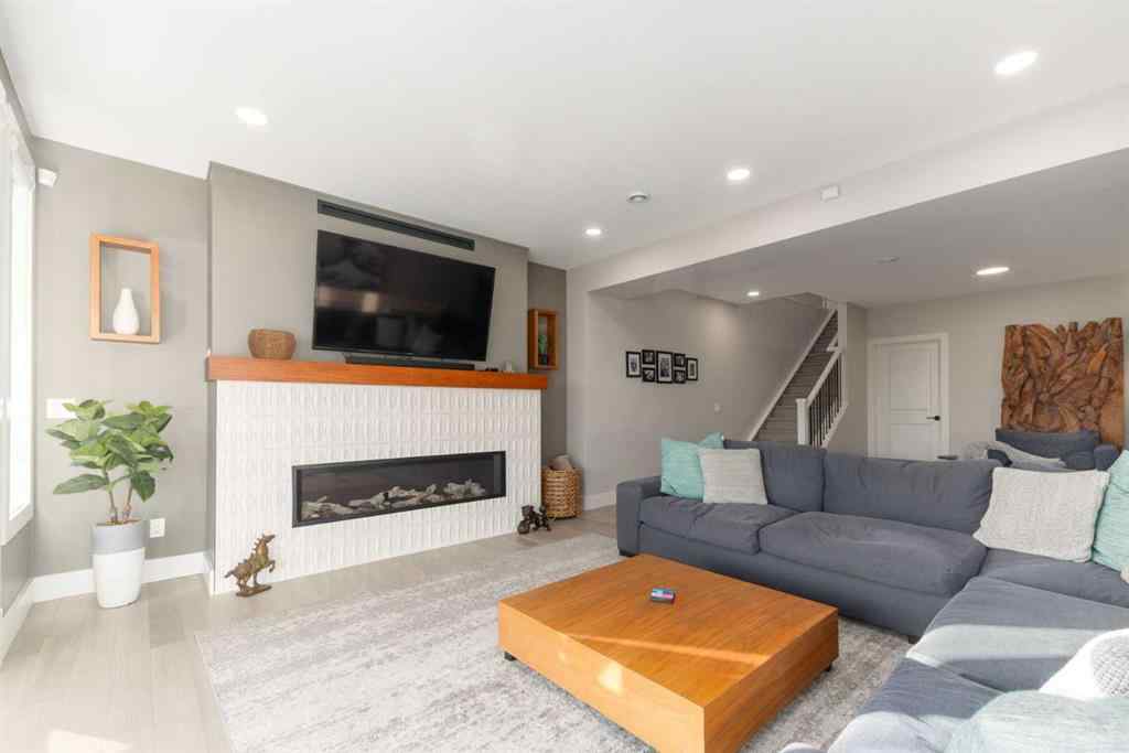 MLS® A2270308 - 232 Discovery Drive SW in Discovery Ridge Calgary, Residential