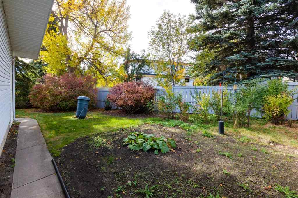 MLS® # A2270316 - 1801 Cayuga Drive NW in Collingwood Calgary, Residential Open Houses