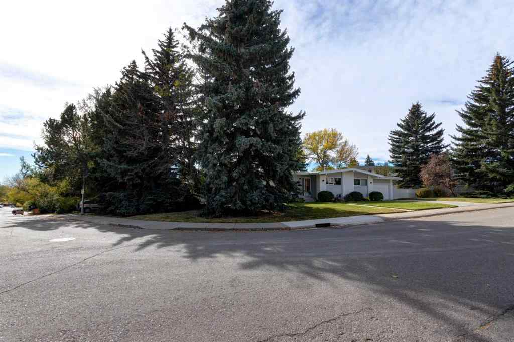MLS® # A2270316 - 1801 Cayuga Drive NW in Collingwood Calgary, Residential Open Houses