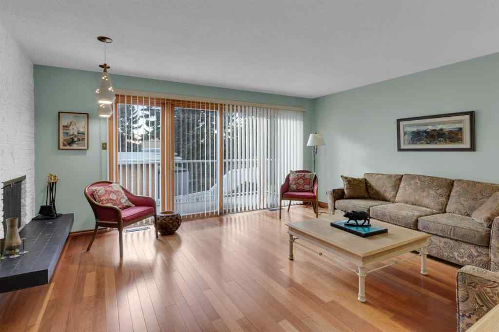 MLS® # A2270316 - 1801 Cayuga Drive NW in Collingwood Calgary, Residential Open Houses