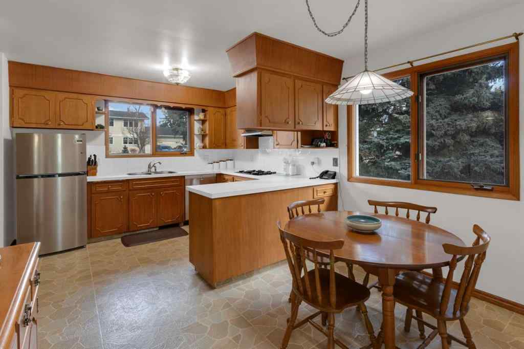 MLS® # A2270316 - 1801 Cayuga Drive NW in Collingwood Calgary, Residential Open Houses