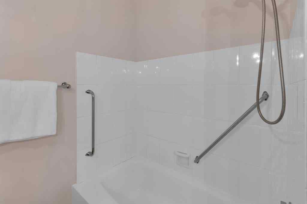 MLS® # A2270316 - 1801 Cayuga Drive NW in Collingwood Calgary, Residential Open Houses