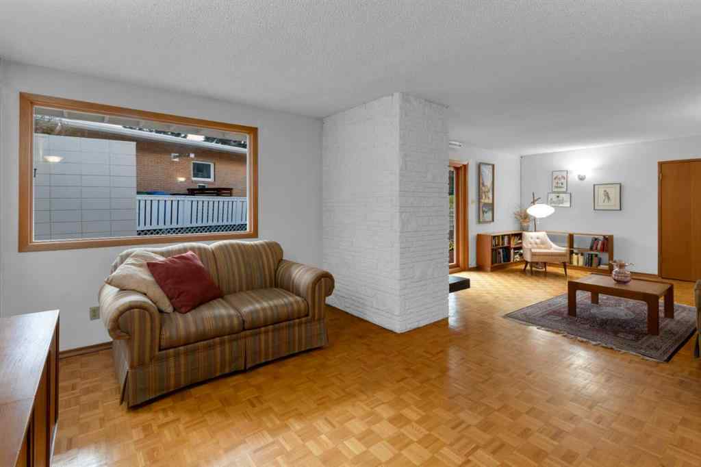 MLS® # A2270316 - 1801 Cayuga Drive NW in Collingwood Calgary, Residential Open Houses