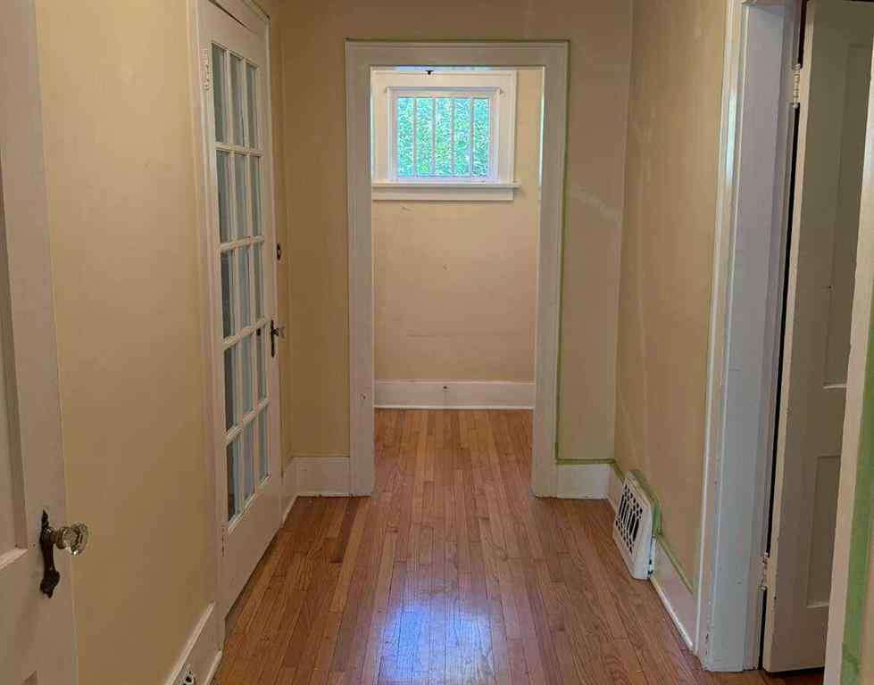 MLS&reg; # A2270317 - 133 10 Avenue NE in Crescent Heights Calgary, Residential Open Houses