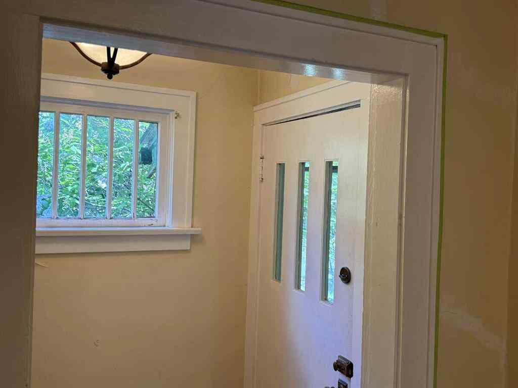 MLS&reg; # A2270317 - 133 10 Avenue NE in Crescent Heights Calgary, Residential Open Houses