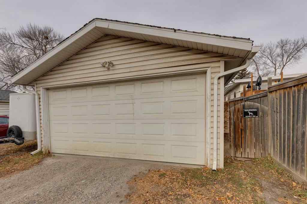 MLS&reg; # A2270327 - 7329 35 Avenue NW in Bowness Calgary, Residential Open Houses