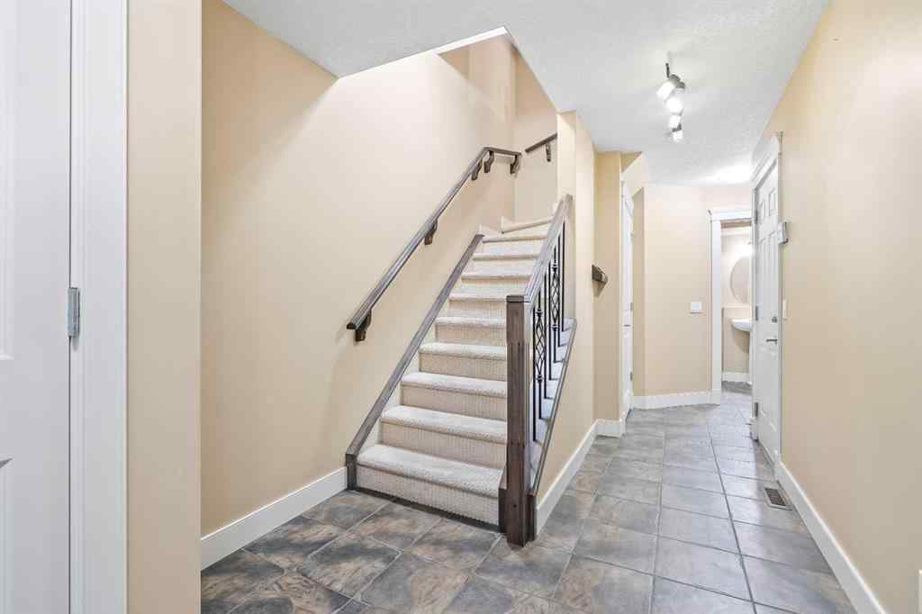 MLS&reg; # A2270328 - Unit #402 10 Discovery Ridge Hill SW in Discovery Ridge Calgary, Residential Open Houses