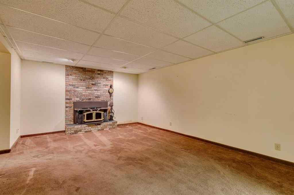 MLS&reg; # A2270331 - 916 Mapledale Place SE in Maple Ridge Calgary, Residential Open Houses