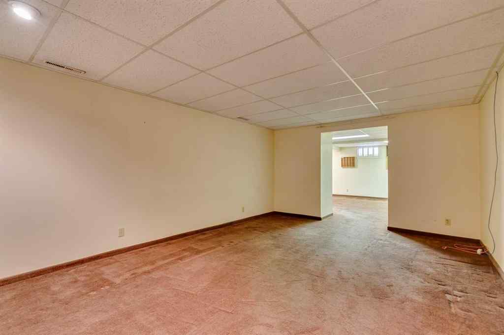 MLS&reg; # A2270331 - 916 Mapledale Place SE in Maple Ridge Calgary, Residential Open Houses