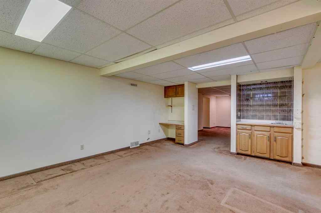 MLS&reg; # A2270331 - 916 Mapledale Place SE in Maple Ridge Calgary, Residential Open Houses