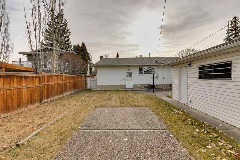 MLS&reg; # A2270331 - 916 Mapledale Place SE in Maple Ridge Calgary, Residential Open Houses