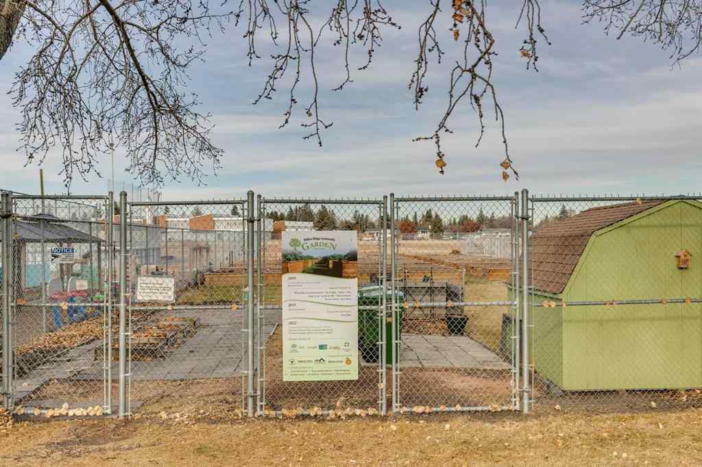 MLS&reg; # A2270331 - 916 Mapledale Place SE in Maple Ridge Calgary, Residential Open Houses