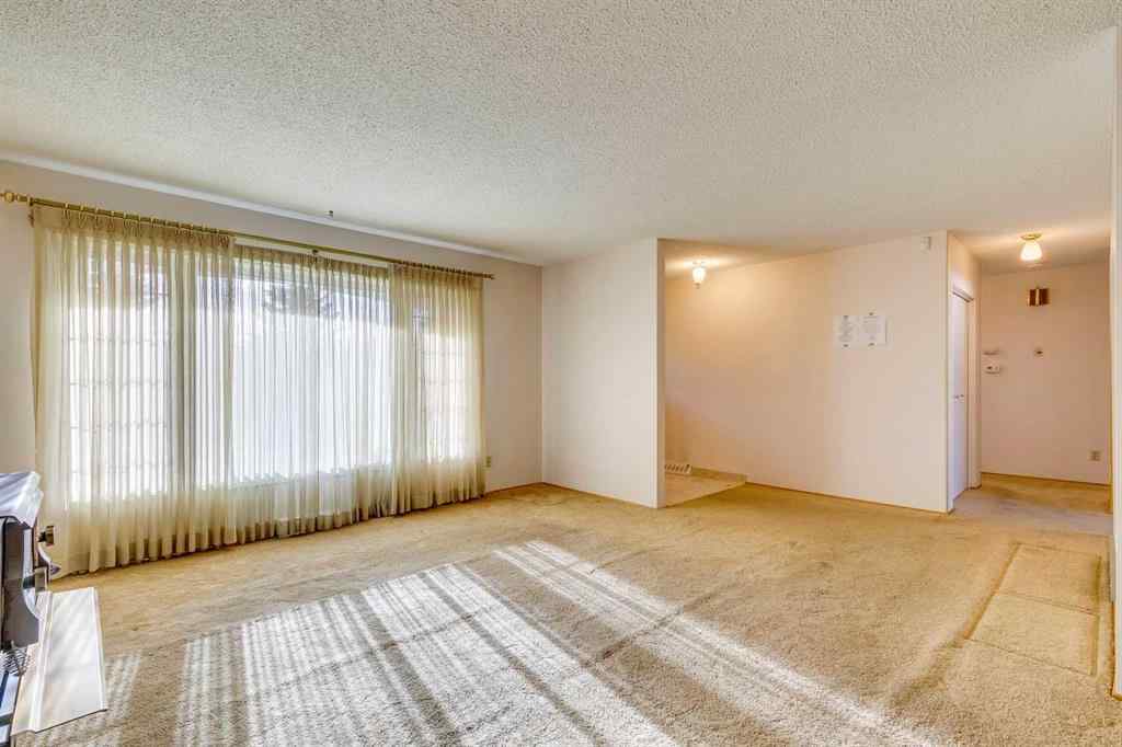 MLS&reg; # A2270331 - 916 Mapledale Place SE in Maple Ridge Calgary, Residential Open Houses