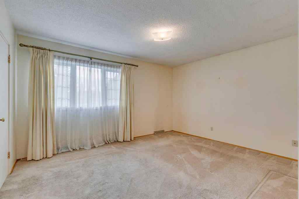 MLS&reg; # A2270331 - 916 Mapledale Place SE in Maple Ridge Calgary, Residential Open Houses