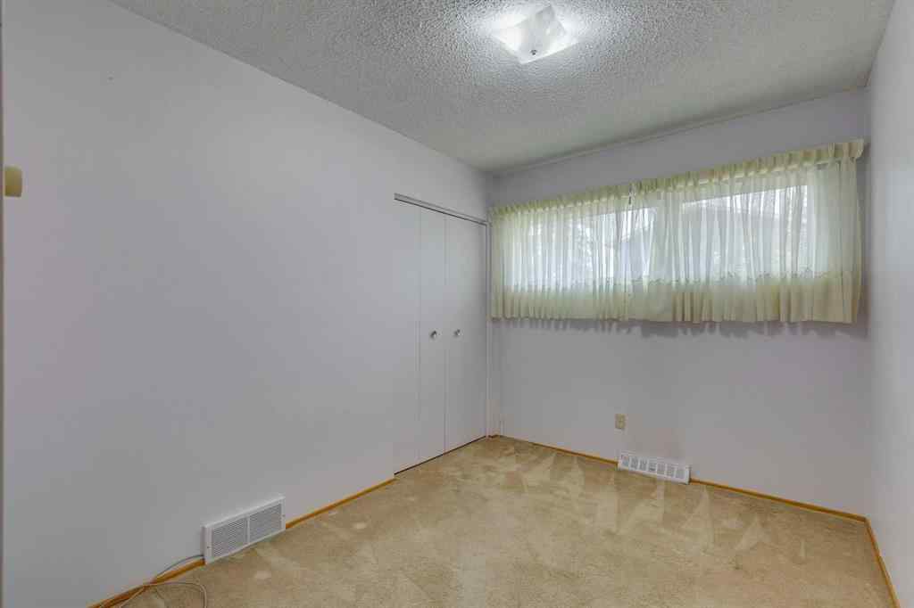 MLS&reg; # A2270331 - 916 Mapledale Place SE in Maple Ridge Calgary, Residential Open Houses