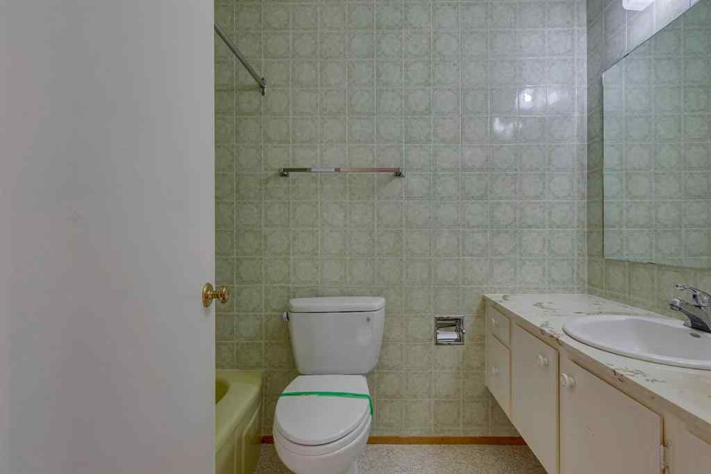 MLS&reg; # A2270331 - 916 Mapledale Place SE in Maple Ridge Calgary, Residential Open Houses