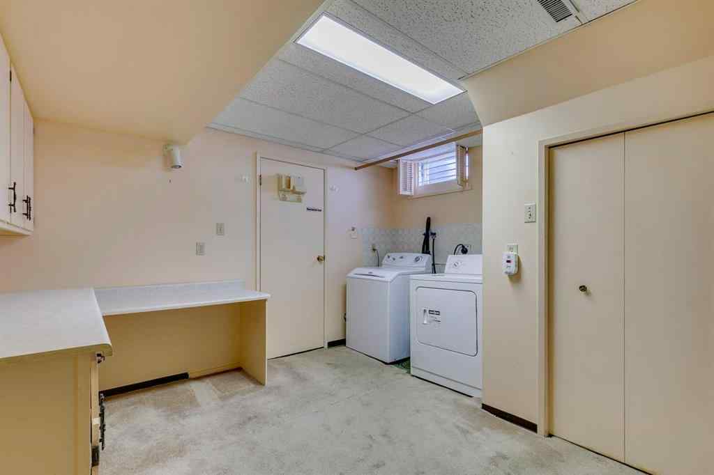 MLS&reg; # A2270331 - 916 Mapledale Place SE in Maple Ridge Calgary, Residential Open Houses