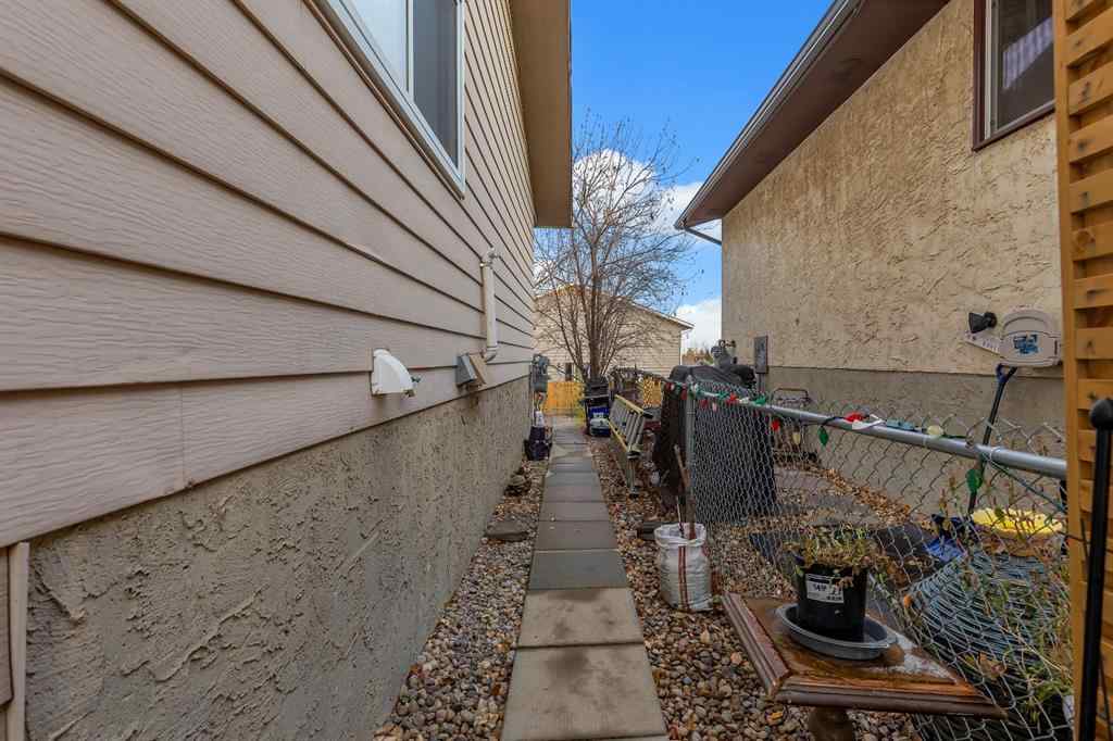 MLS&reg; # A2270334 - 118 Bermuda Road NW in Beddington Heights Calgary, Residential Open Houses