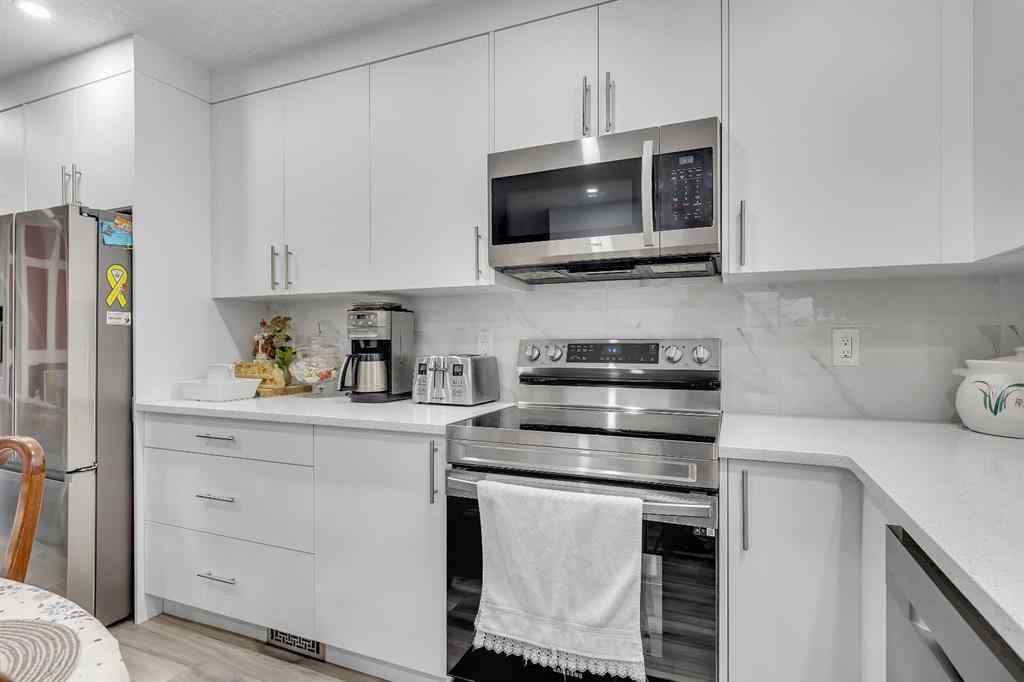 MLS&reg; # A2270334 - 118 Bermuda Road NW in Beddington Heights Calgary, Residential Open Houses