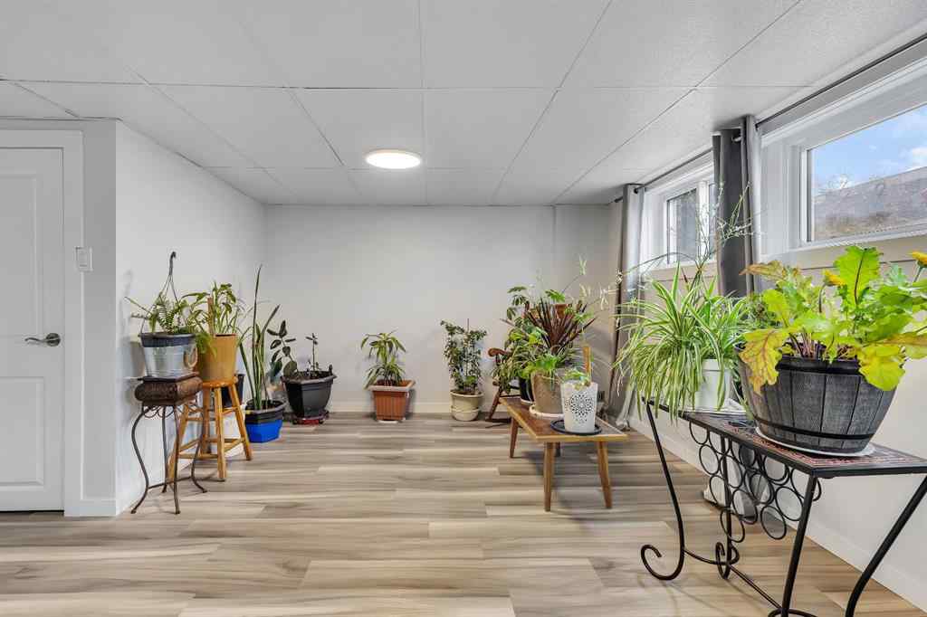 MLS&reg; # A2270334 - 118 Bermuda Road NW in Beddington Heights Calgary, Residential Open Houses