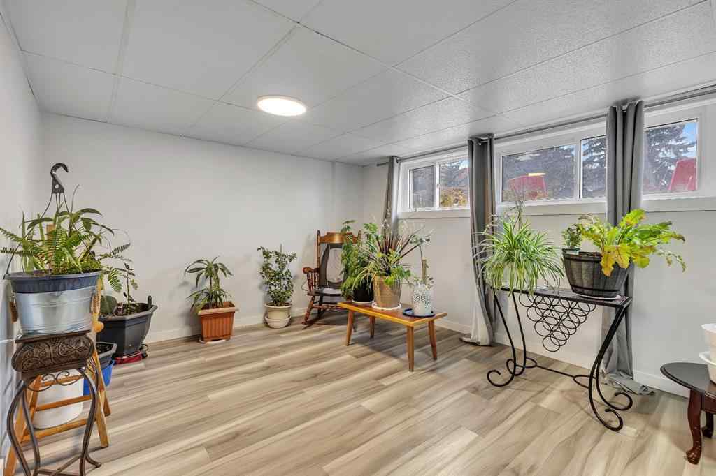 MLS&reg; # A2270334 - 118 Bermuda Road NW in Beddington Heights Calgary, Residential Open Houses