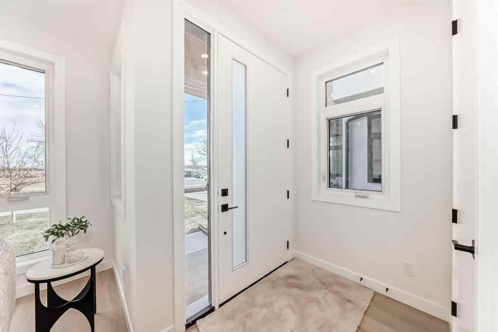 MLS&reg; # A2270343 - 39B Moncton Road NE in Winston Heights/Mountview Calgary, Residential Open Houses