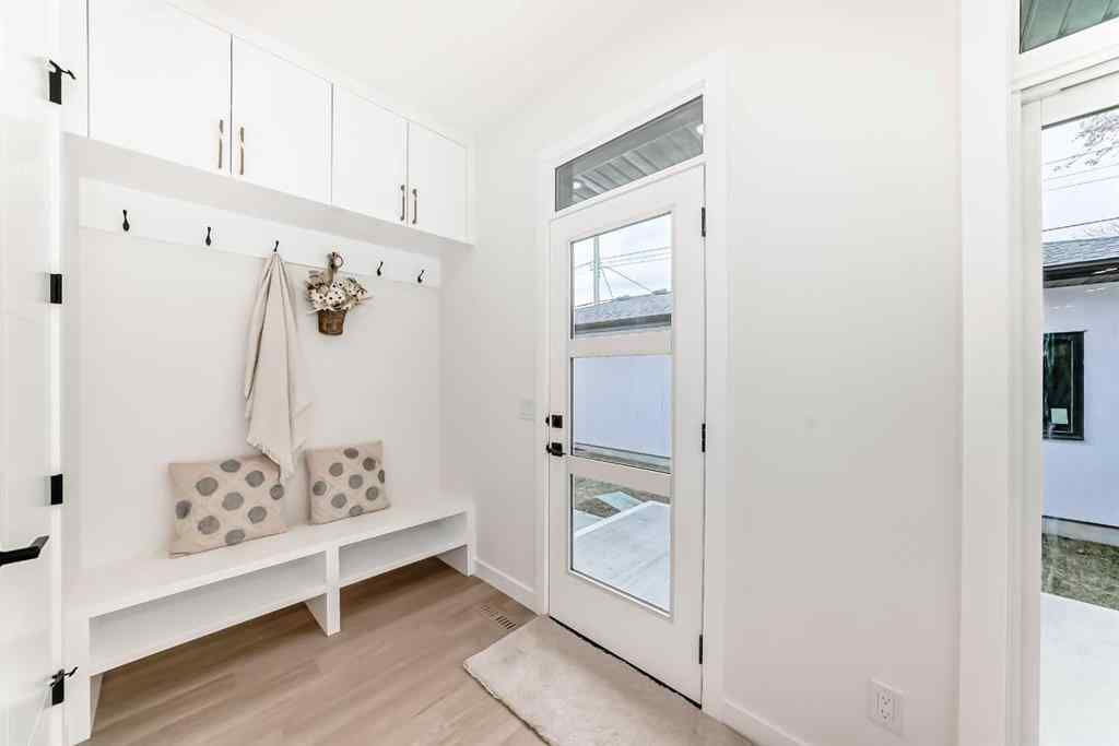 MLS&reg; # A2270343 - 39B Moncton Road NE in Winston Heights/Mountview Calgary, Residential Open Houses