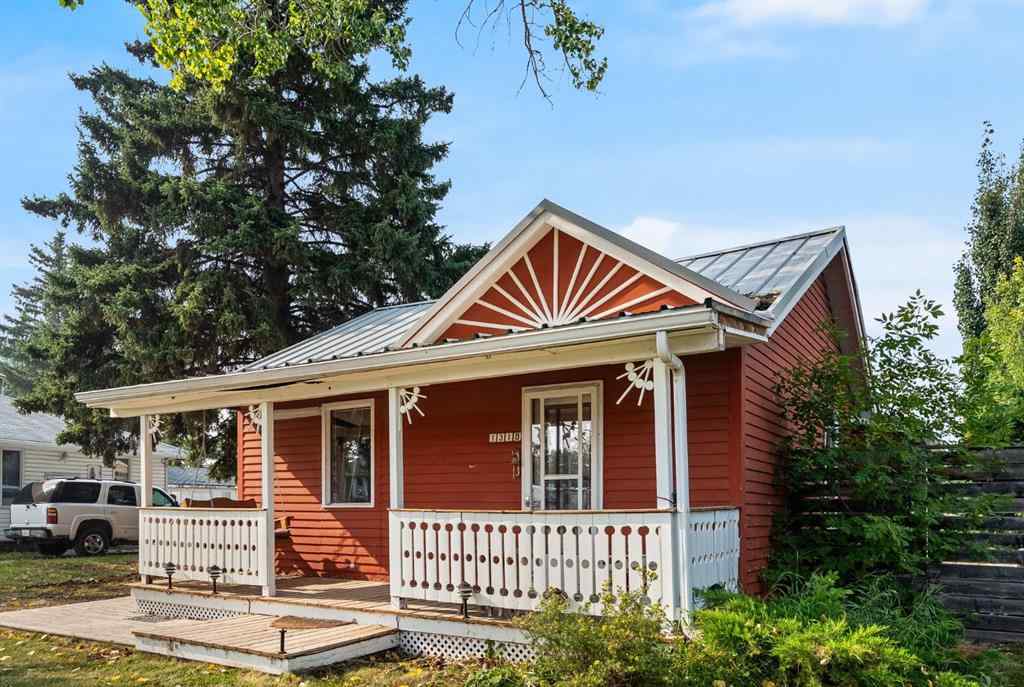 MLS&reg; # A2270344 - 1310 Centre Street  in NONE Carstairs, Residential Open Houses