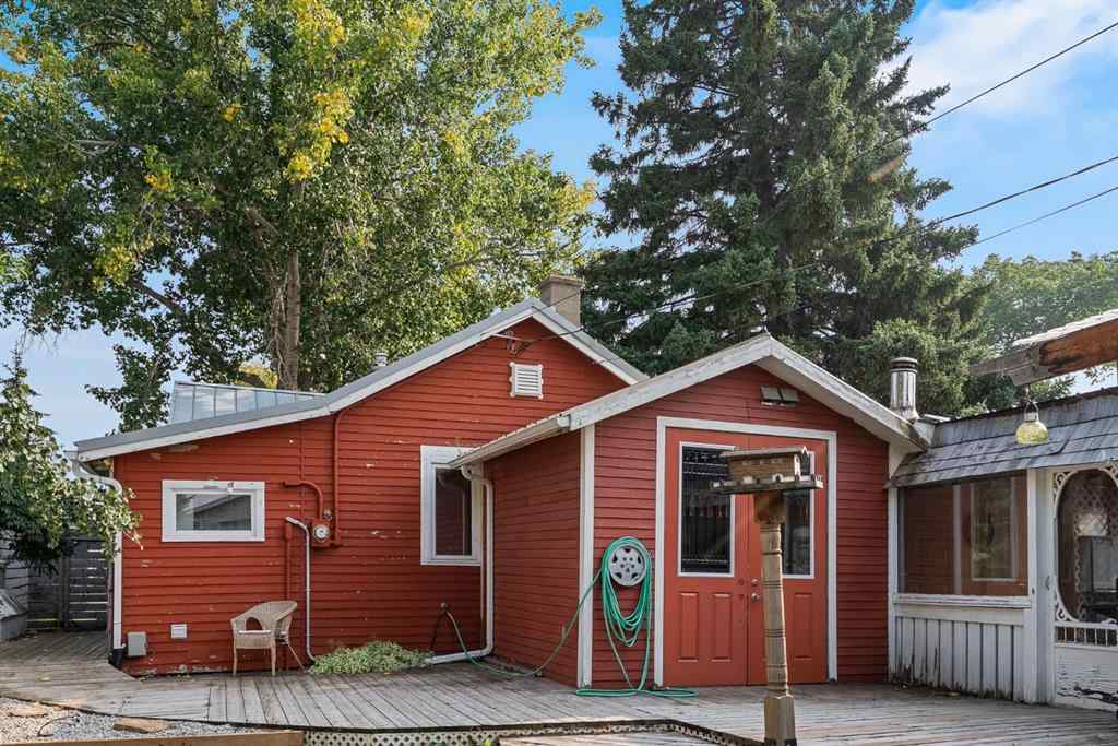 MLS&reg; # A2270344 - 1310 Centre Street  in NONE Carstairs, Residential Open Houses