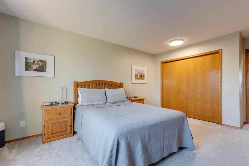 MLS® A2270360 - 87 Edgebrook Way NW in Edgemont Calgary, Residential