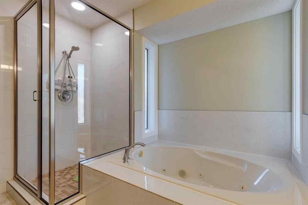 MLS® A2270360 - 87 Edgebrook Way NW in Edgemont Calgary, Residential