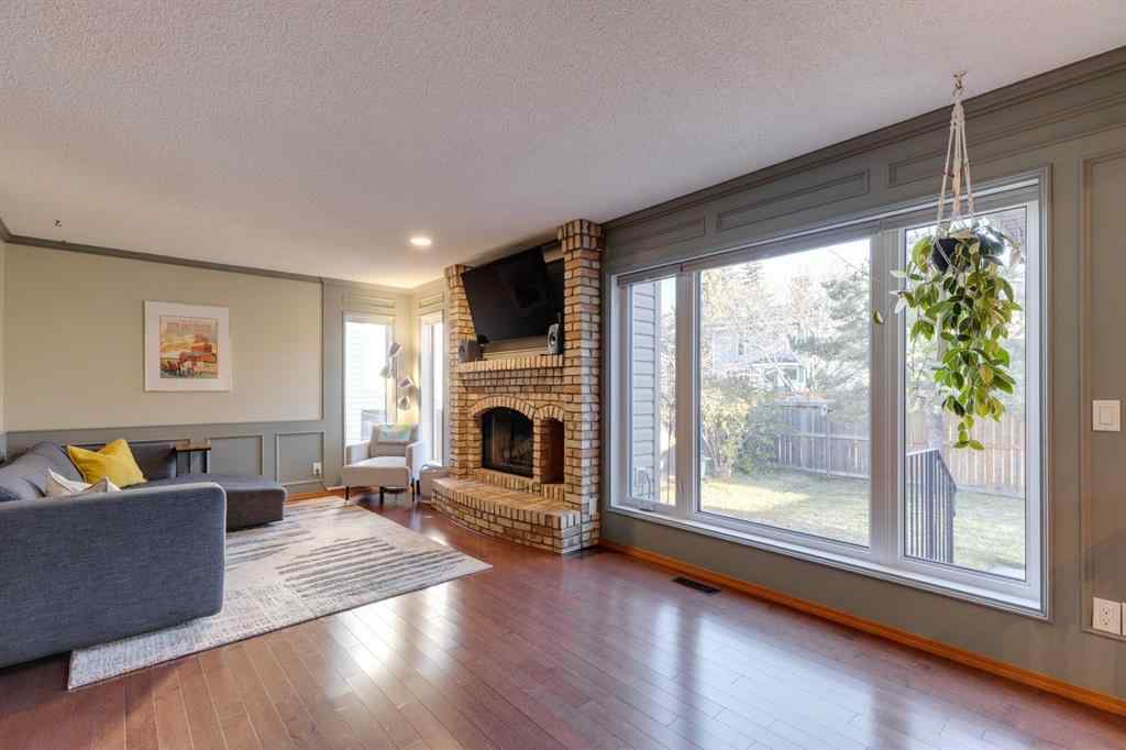 MLS® A2270360 - 87 Edgebrook Way NW in Edgemont Calgary, Residential