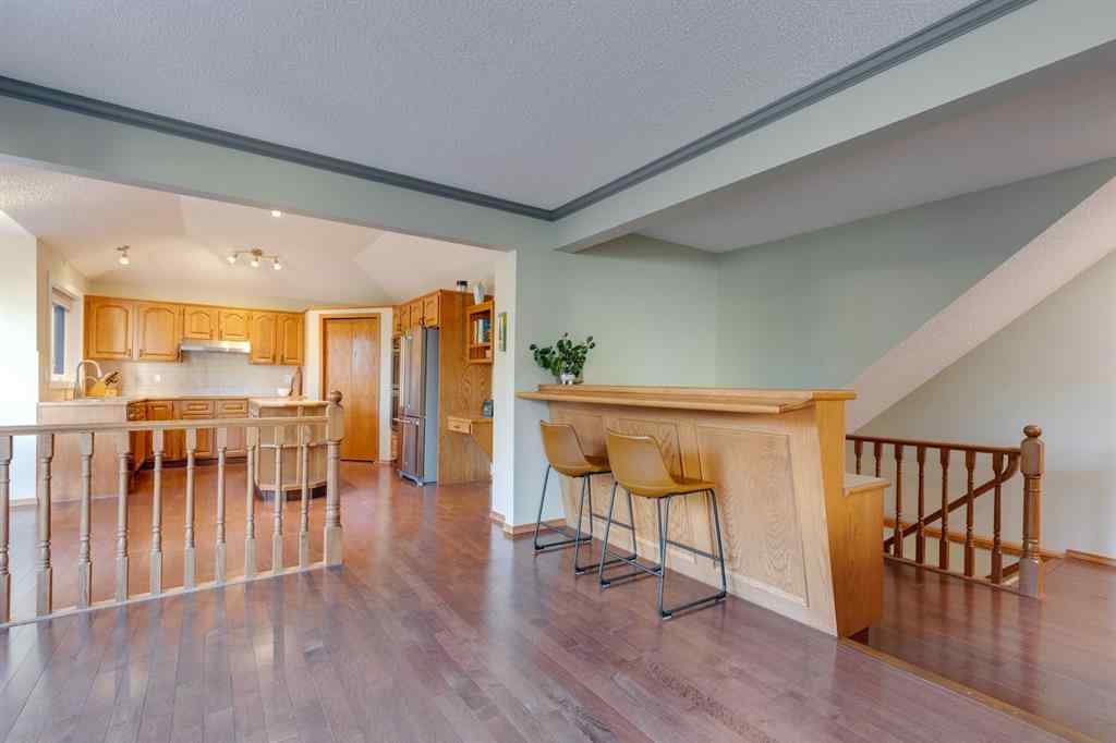 MLS® A2270360 - 87 Edgebrook Way NW in Edgemont Calgary, Residential