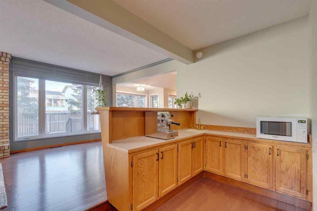 MLS® A2270360 - 87 Edgebrook Way NW in Edgemont Calgary, Residential