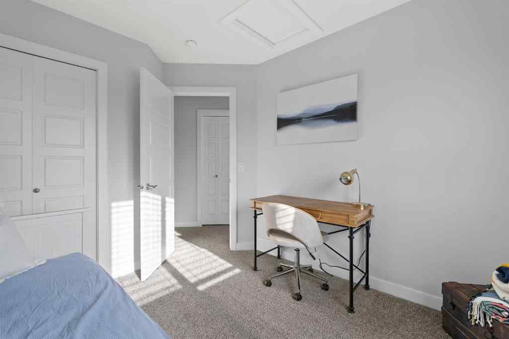 MLS® A2270361 - 837 West Lakeview Drive  in Chelsea_CH Chestermere, Residential