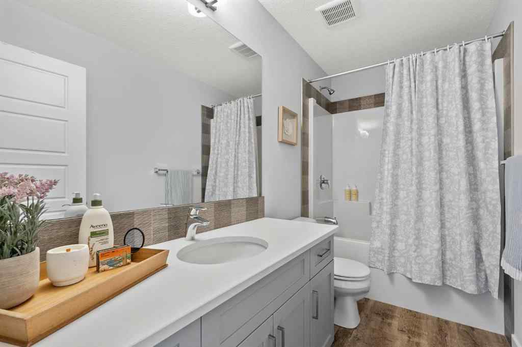 MLS® A2270361 - 837 West Lakeview Drive  in Chelsea_CH Chestermere, Residential