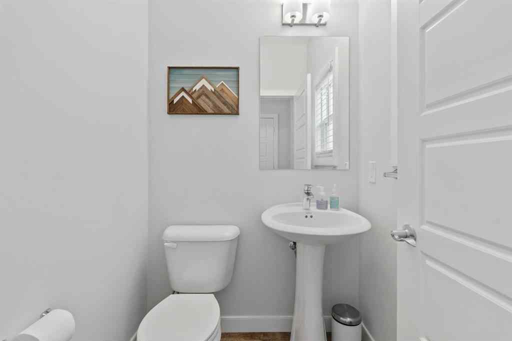 MLS® A2270361 - 837 West Lakeview Drive  in Chelsea_CH Chestermere, Residential