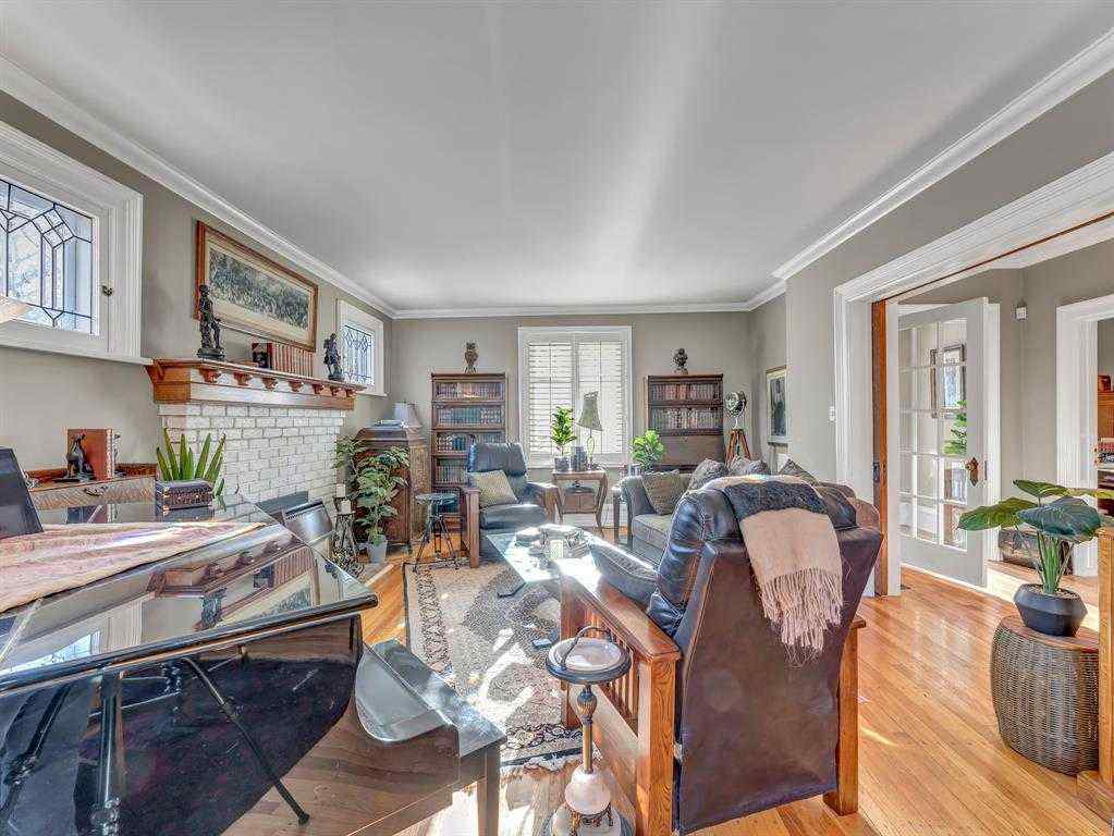 MLS&reg; # A2270364 - 258 1 Street SE in SE Hill Medicine Hat, Residential Open Houses