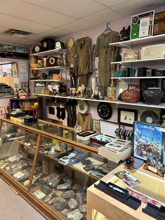 MLS&reg; # A2270365 - 132 1 Street W in Downtown Brooks, Commercial Open Houses