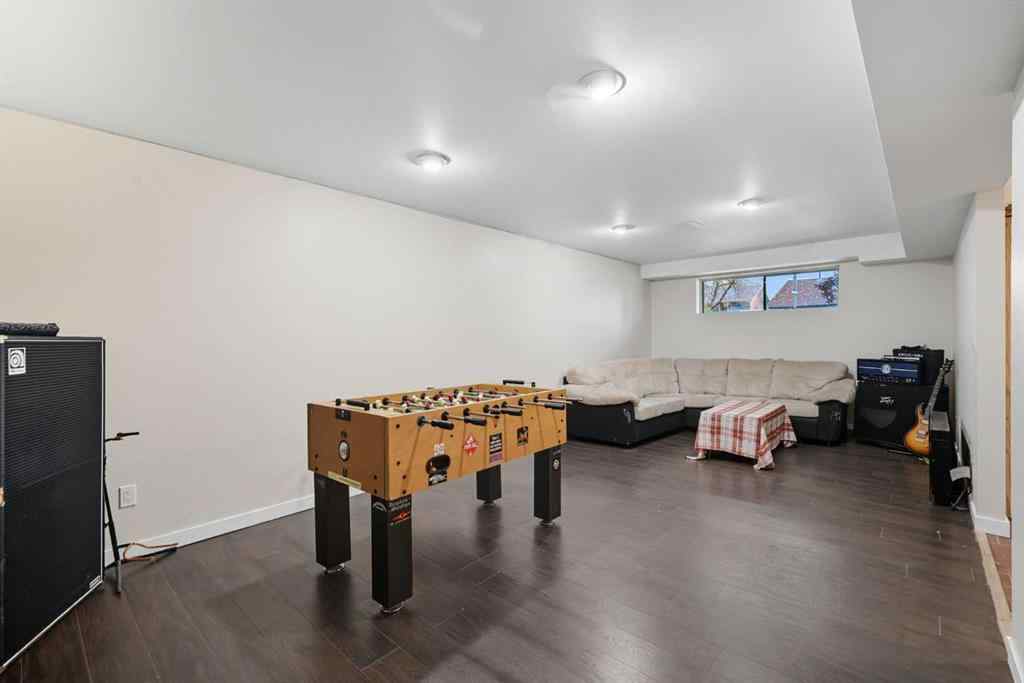 MLS® A2270368 - 1137 Berkley Drive NW in Beddington Heights Calgary, Residential