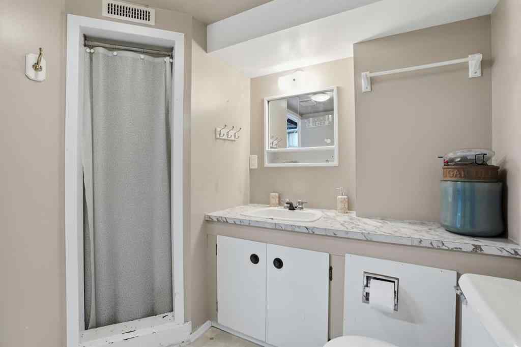 MLS® A2270370 - 4501 Fordham Crescent SE in Forest Heights Calgary, Residential