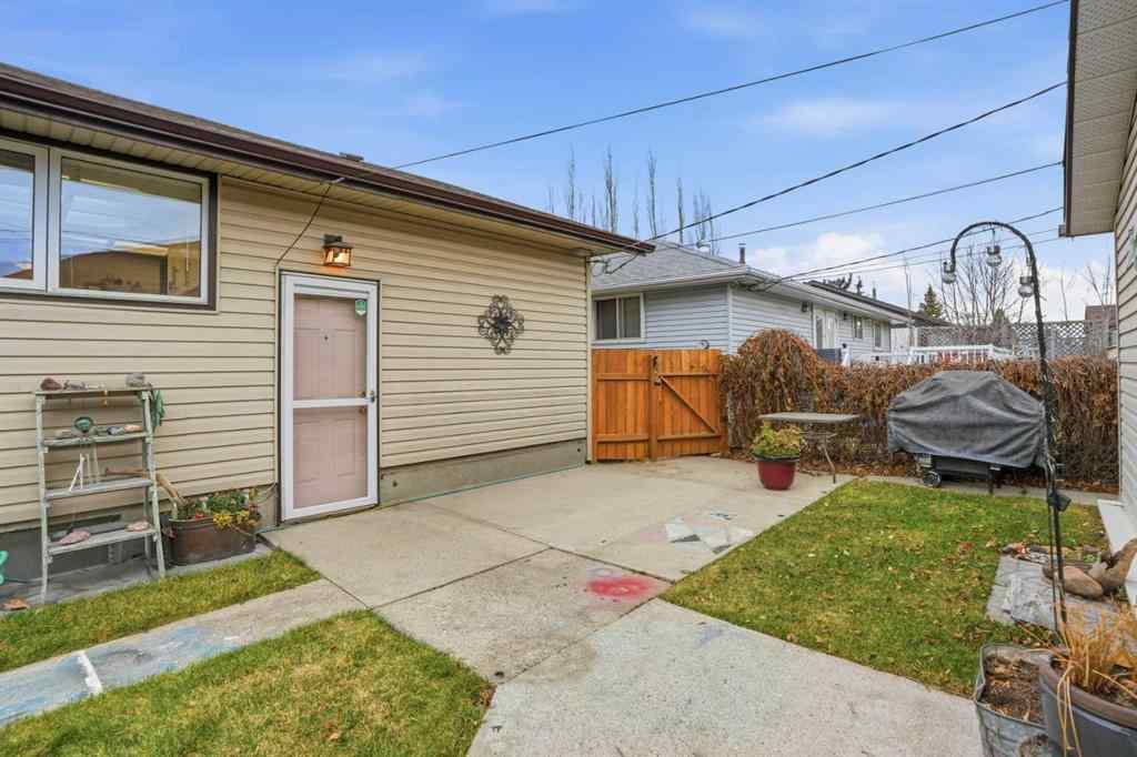 MLS® A2270370 - 4501 Fordham Crescent SE in Forest Heights Calgary, Residential