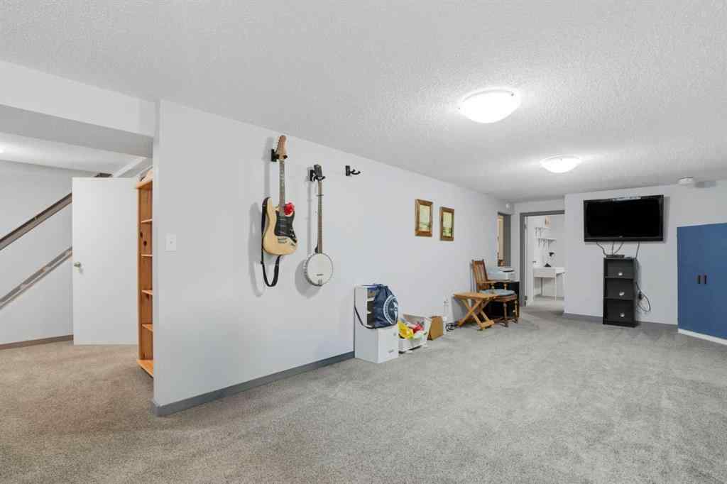 MLS® A2270370 - 4501 Fordham Crescent SE in Forest Heights Calgary, Residential