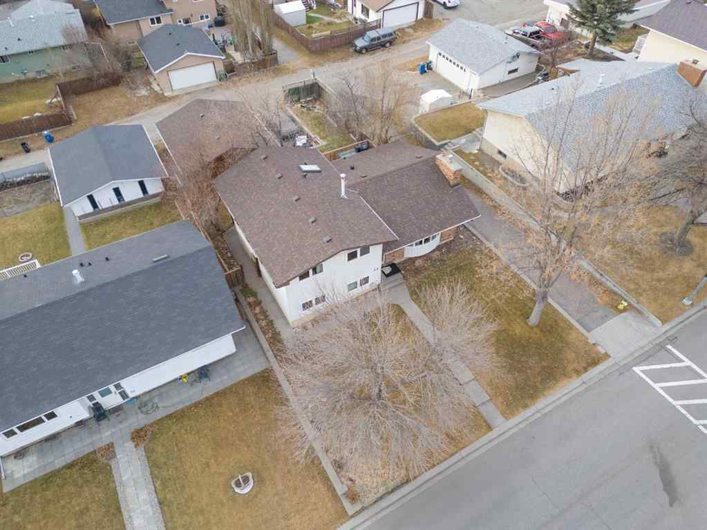 MLS&reg; # A2270372 - 33 Carolina Drive  in East End Cochrane, Residential Open Houses