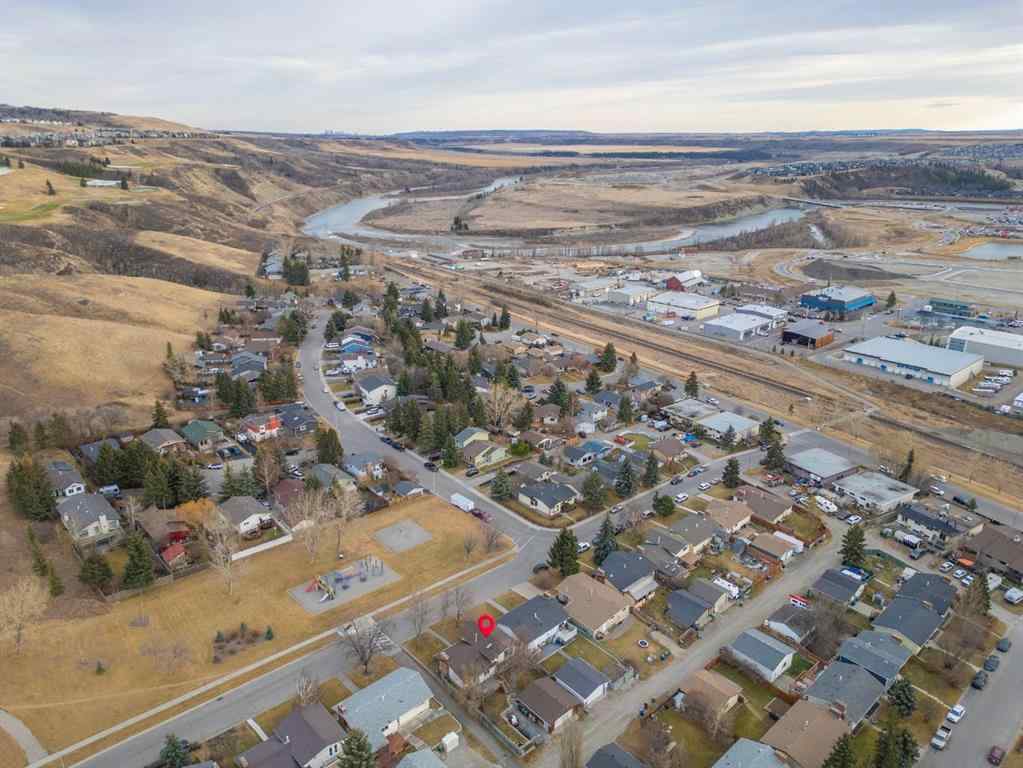 MLS&reg; # A2270372 - 33 Carolina Drive  in East End Cochrane, Residential Open Houses