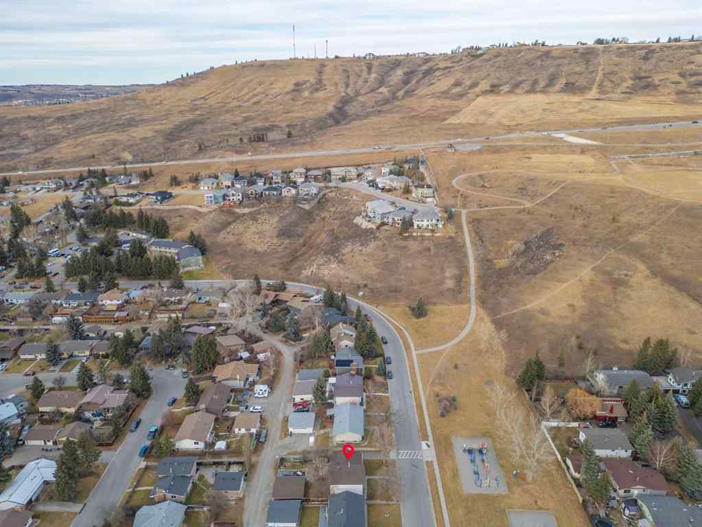 MLS&reg; # A2270372 - 33 Carolina Drive  in East End Cochrane, Residential Open Houses