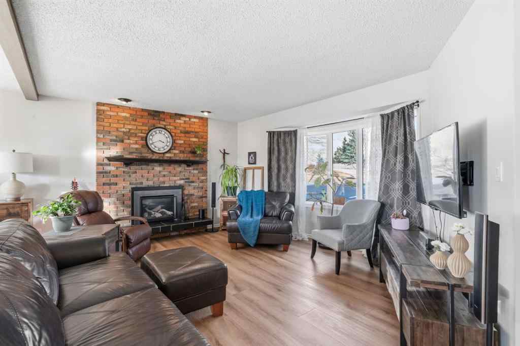 MLS&reg; # A2270372 - 33 Carolina Drive  in East End Cochrane, Residential Open Houses