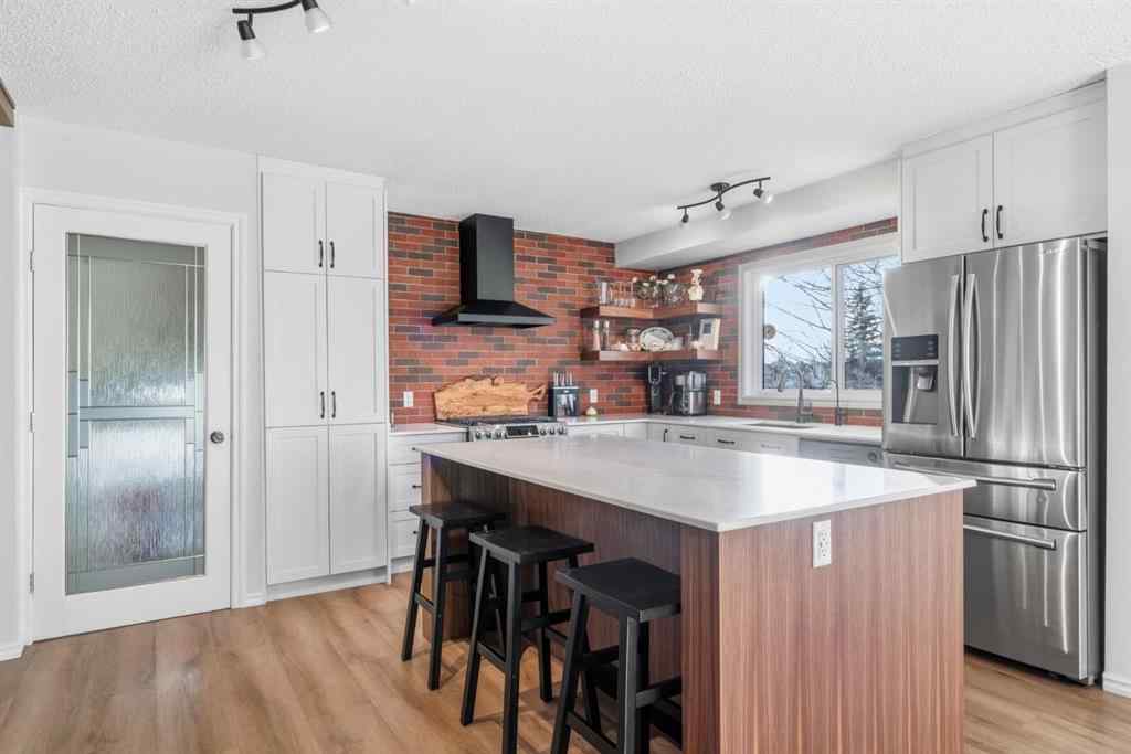 MLS&reg; # A2270372 - 33 Carolina Drive  in East End Cochrane, Residential Open Houses