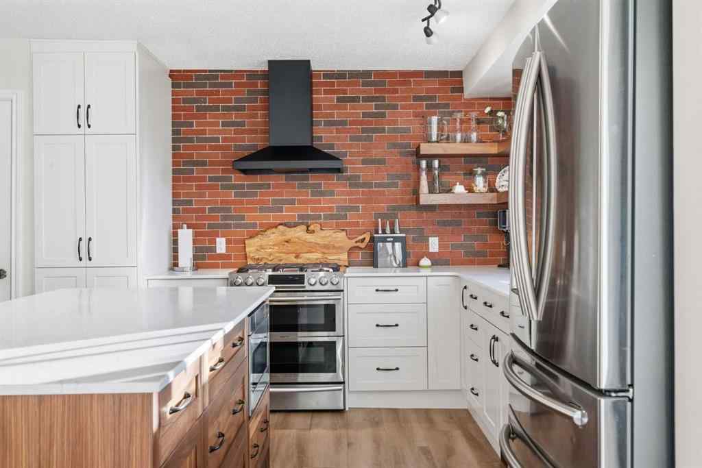 MLS&reg; # A2270372 - 33 Carolina Drive  in East End Cochrane, Residential Open Houses